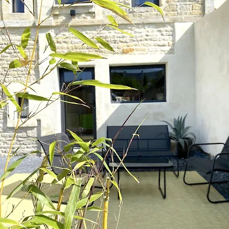 Villa Oia - Stone House With Cycladic Charm