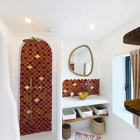 Oia - Stone House With Cycladic Charm Villa Reviers