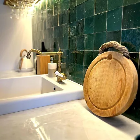 Oia - Stone House With Cycladic Charm *