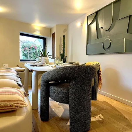 Villa Oia - Stone House With Cycladic Charm
